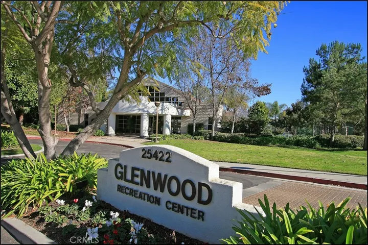 4 Stoneglen 75, Aliso Viejo, California 92656