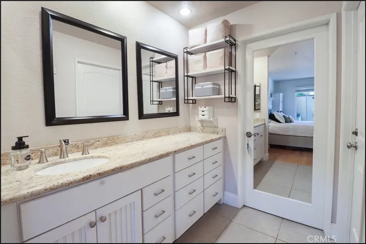 4 Stoneglen 75, Aliso Viejo, California 92656