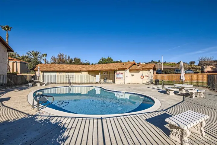 5130 N River Rd Unit B, Oceanside, California 92057