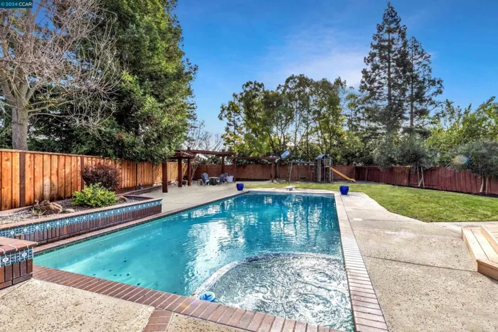 2315 Harewood Dr, Livermore, California 94551