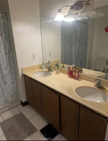 Upstairs Bathroom Sinks