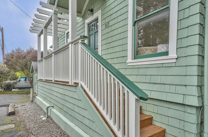 245249 Walnut Street, Pacific Grove, California 93950