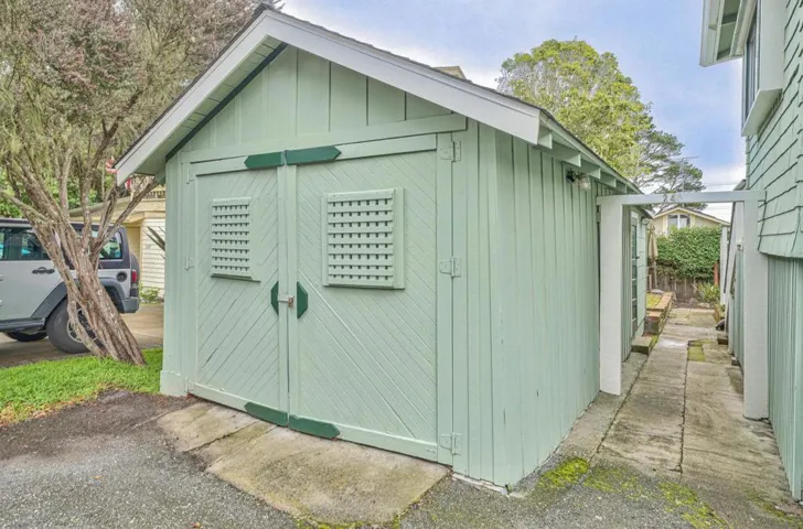 245249 Walnut Street, Pacific Grove, California 93950
