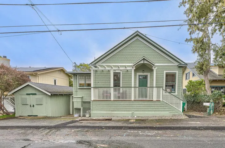 245249 Walnut Street, Pacific Grove, California 93950
