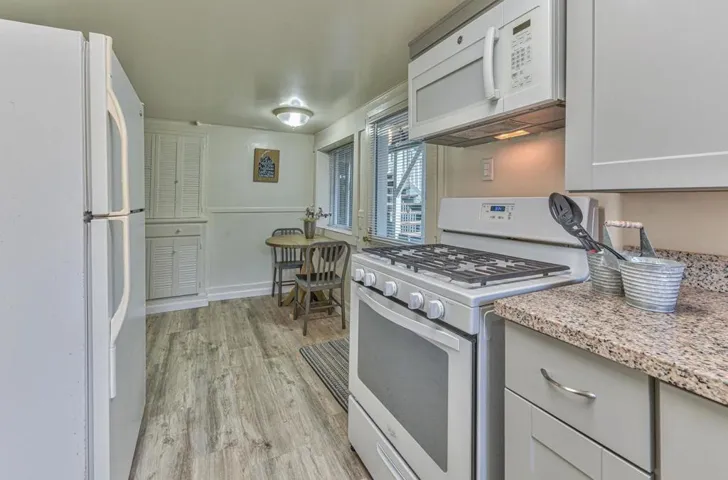 245249 Walnut Street, Pacific Grove, California 93950