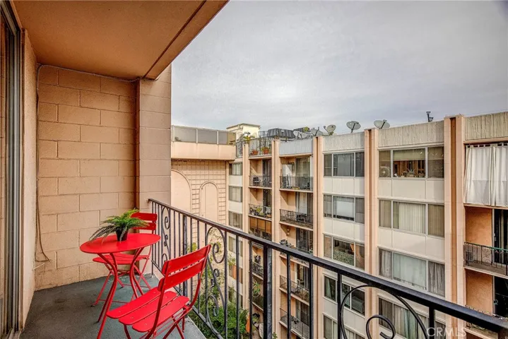 421 S La Fayette Park Place 713, Los Angeles, California 90057