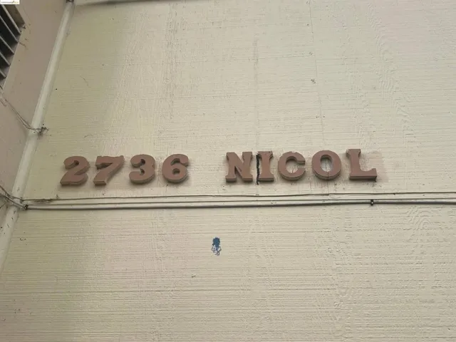 2736 Nicol Ave, Oakland, California 94602
