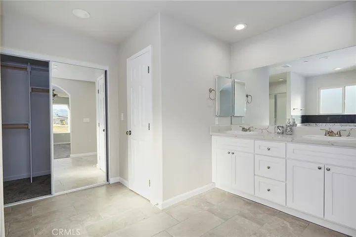 7741 Calpella Avenue, Hesperia, California 92345