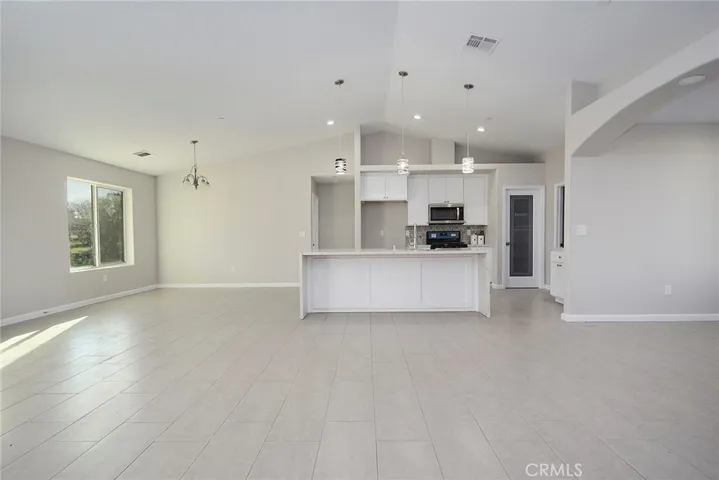 7741 Calpella Avenue, Hesperia, California 92345