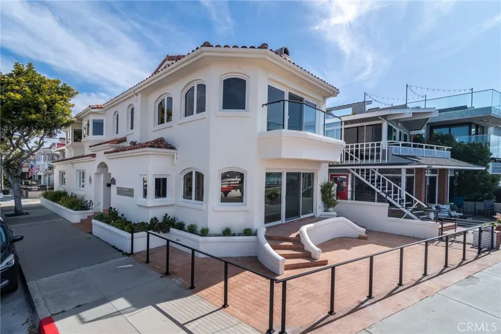 300 S Bay Front, Newport Beach, California 92662