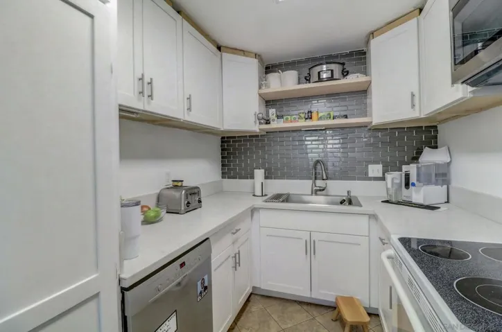 6636 Omega Drive, San Diego, California 92139