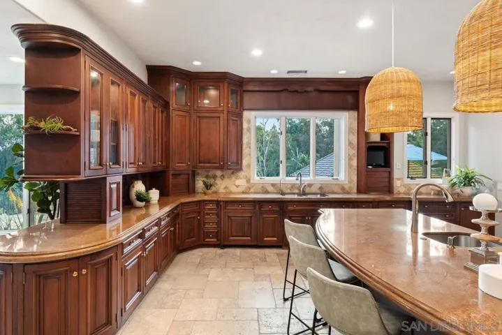 6281 Avenida Loma De Oro, Rancho Santa Fe, California 92067