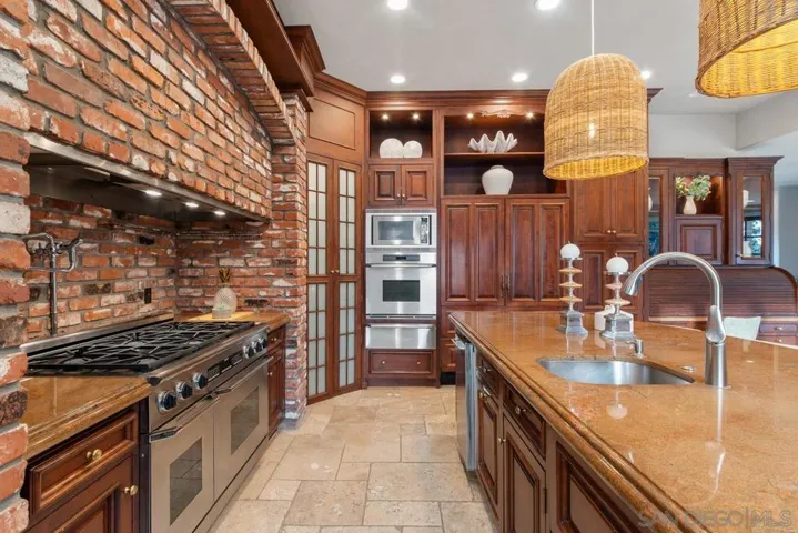 6281 Avenida Loma De Oro, Rancho Santa Fe, California 92067