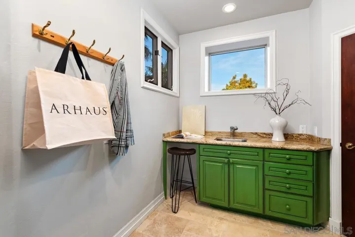 6281 Avenida Loma De Oro, Rancho Santa Fe, California 92067