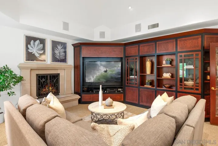 6281 Avenida Loma De Oro, Rancho Santa Fe, California 92067