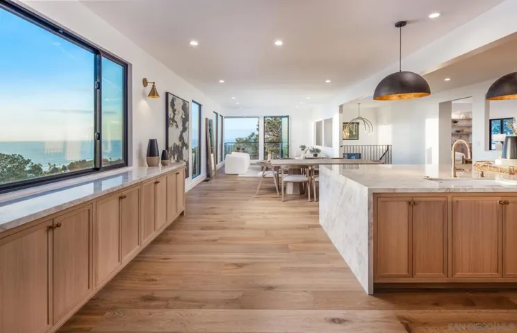 2144 Pinar Place, Del Mar, California 92014