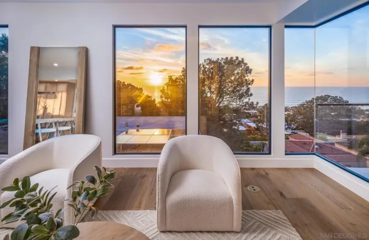 2144 Pinar Place, Del Mar, California 92014