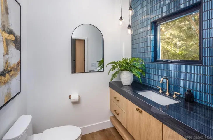 2144 Pinar Place, Del Mar, California 92014