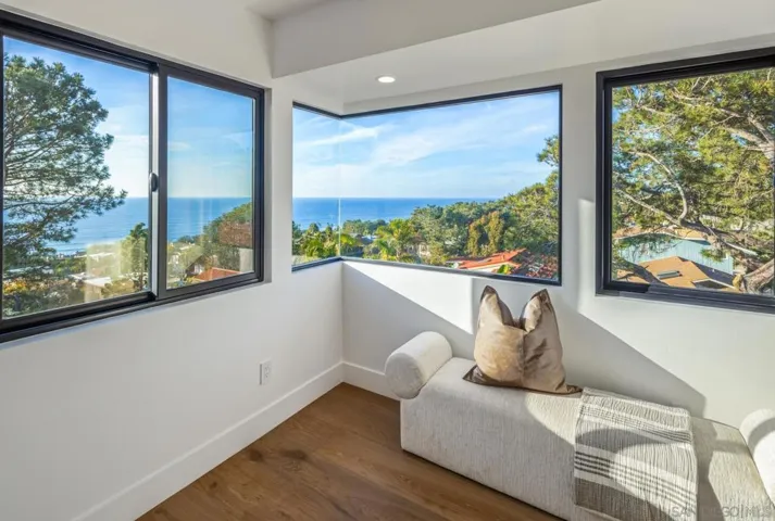 2144 Pinar Place, Del Mar, California 92014
