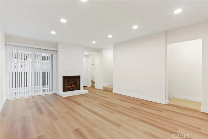 19540 Sherman Way 502, Reseda, California 91335