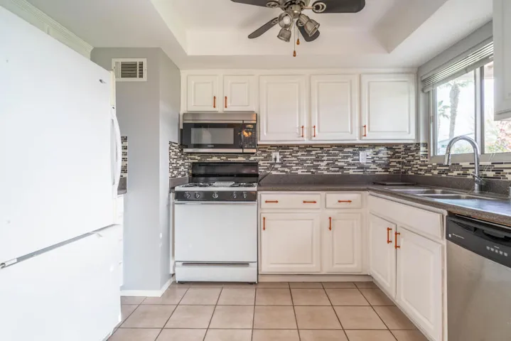 Light inviting kitchen