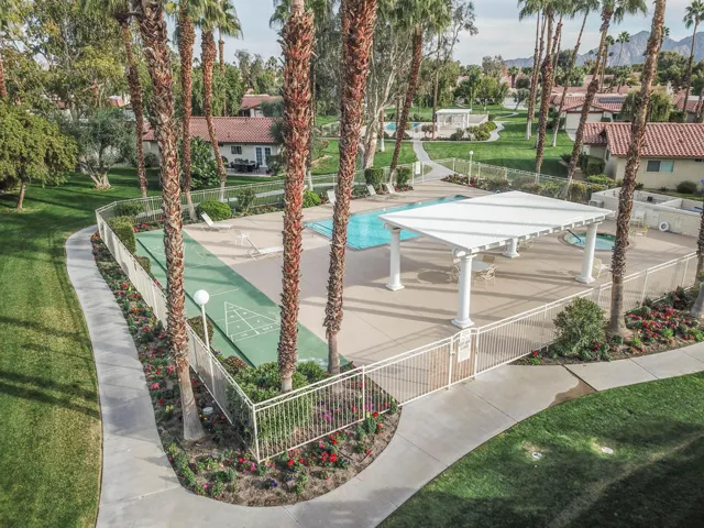 41775 Largo-40