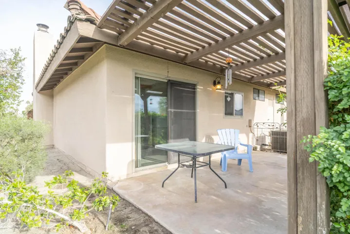 Covered Rear patio