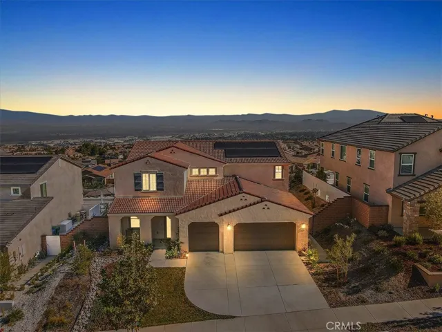 2747 Sierra Bella, Corona, California 92882