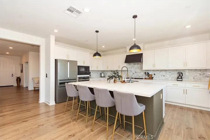 2747 Sierra Bella, Corona, California 92882