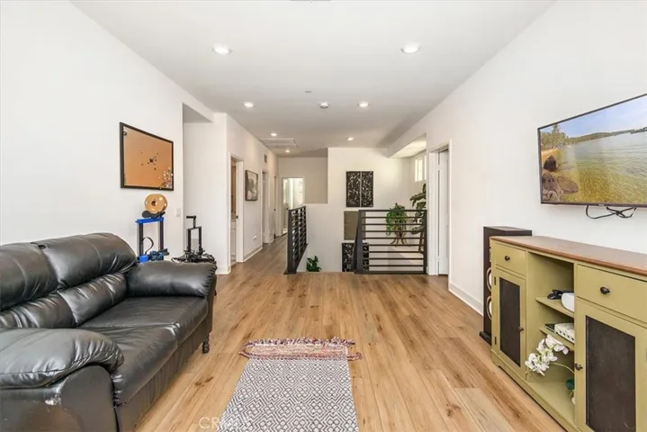 2747 Sierra Bella, Corona, California 92882