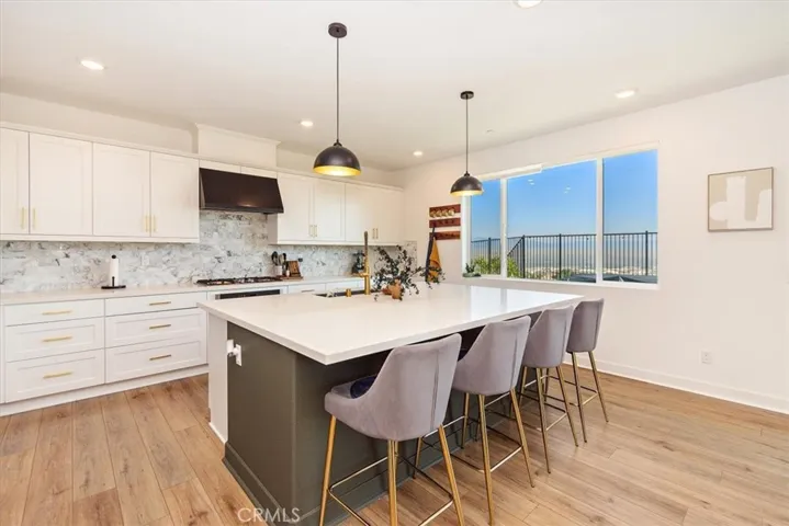 2747 Sierra Bella, Corona, California 92882