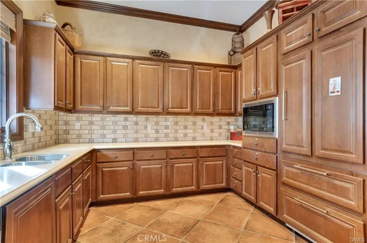 Clubhouse Kitchen to use when you throw your parties