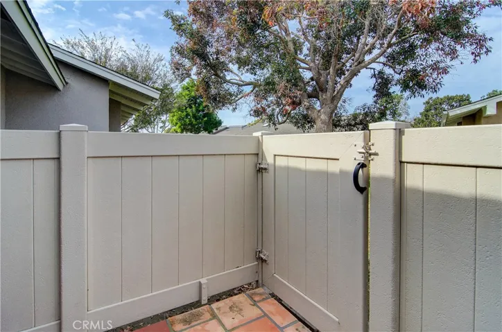 8877 Tulare Drive 310b, Huntington Beach, California 92646
