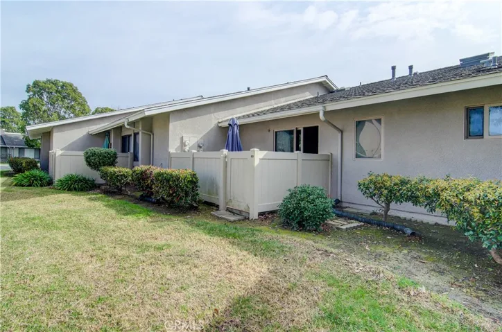 8877 Tulare Drive 310b, Huntington Beach, California 92646