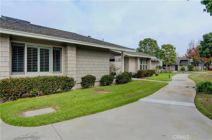 8877 Tulare Drive 310b, Huntington Beach, California 92646
