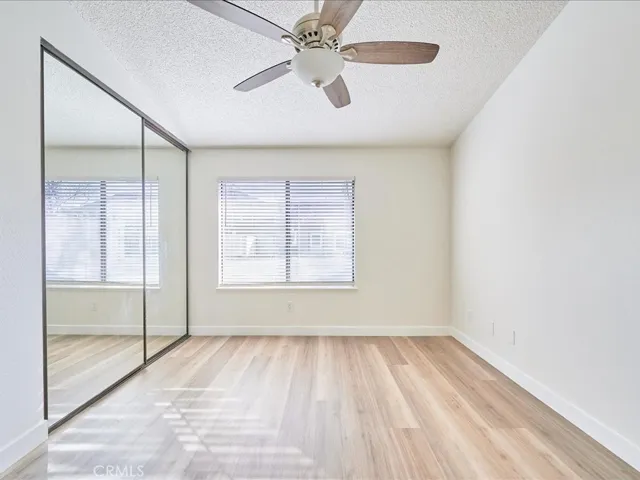 42206 Village 42, Camarillo, California 93012