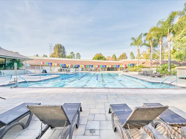 42206 Village 42, Camarillo, California 93012