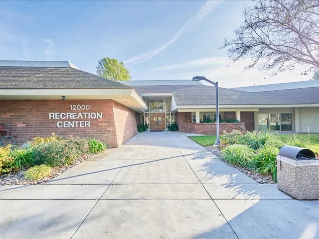 42206 Village 42, Camarillo, California 93012