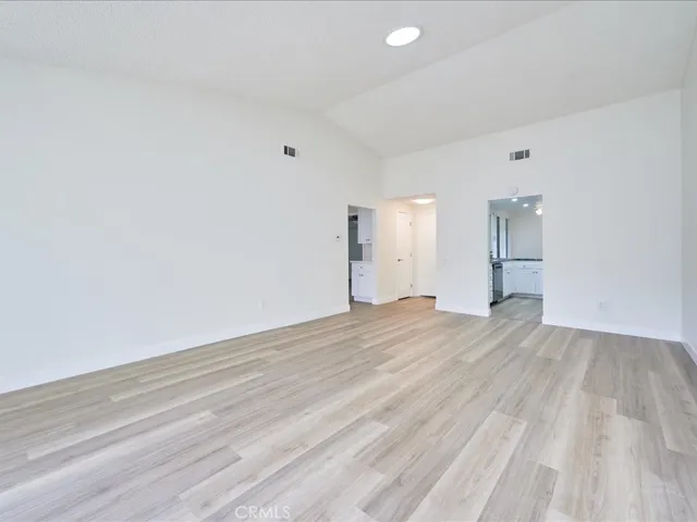 42206 Village 42, Camarillo, California 93012