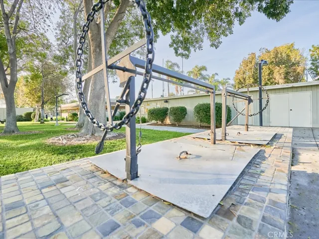 42206 Village 42, Camarillo, California 93012