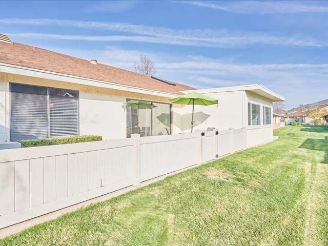 42206 Village 42, Camarillo, California 93012