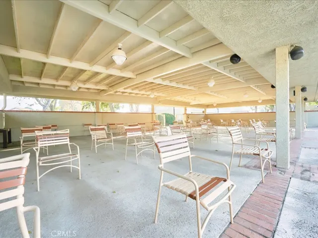 42206 Village 42, Camarillo, California 93012