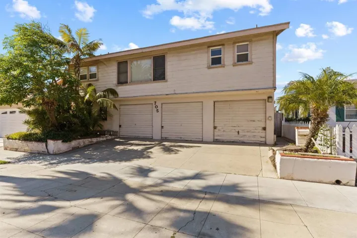 705 N Pacific Street, Oceanside, California 92054