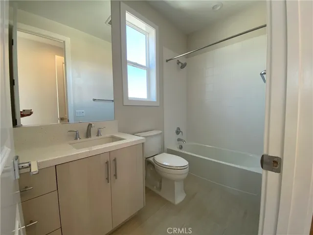 190 Hill, Lake Forest, California 92630