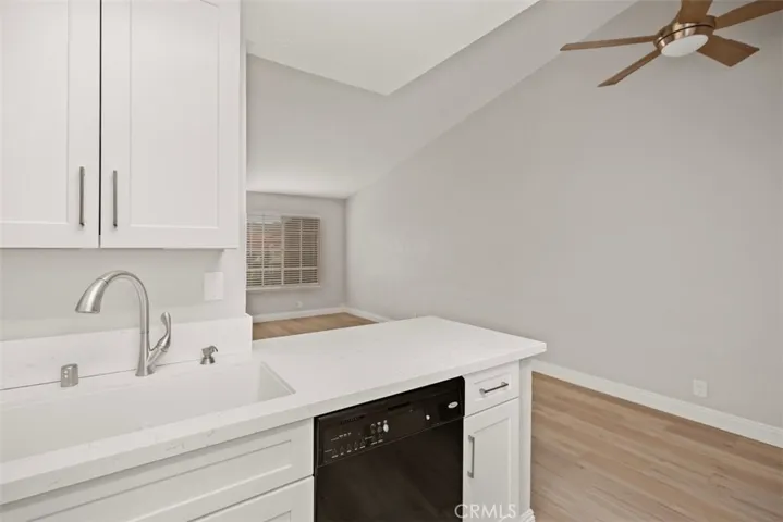 19 Roble 28, Rancho Santa Margarita, California 92688