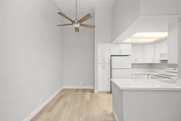 19 Roble 28, Rancho Santa Margarita, California 92688