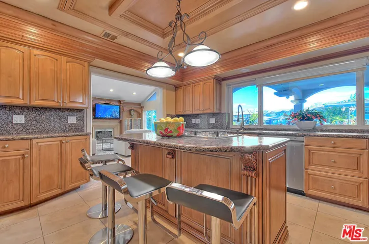 3800 Weatherly Circle, Westlake Village, California 91361