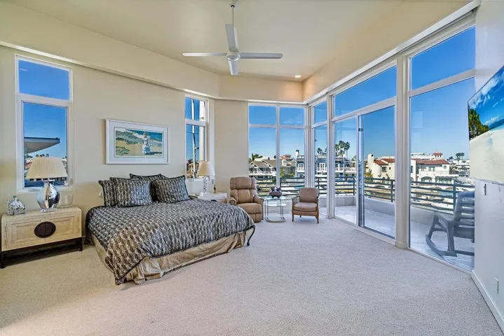 13 Green Turtle Road, Coronado, California 92118