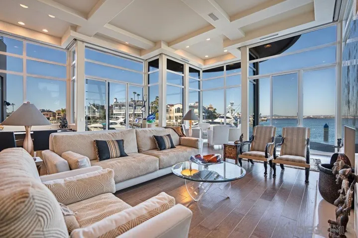 13 Green Turtle Road, Coronado, California 92118