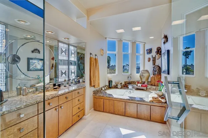 13 Green Turtle Road, Coronado, California 92118